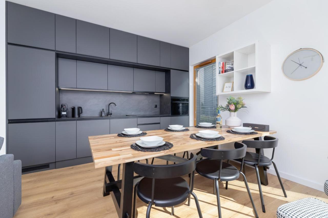Apartments Cracow Rakowicka By Noclegi Renters Kraków Exteriör bild